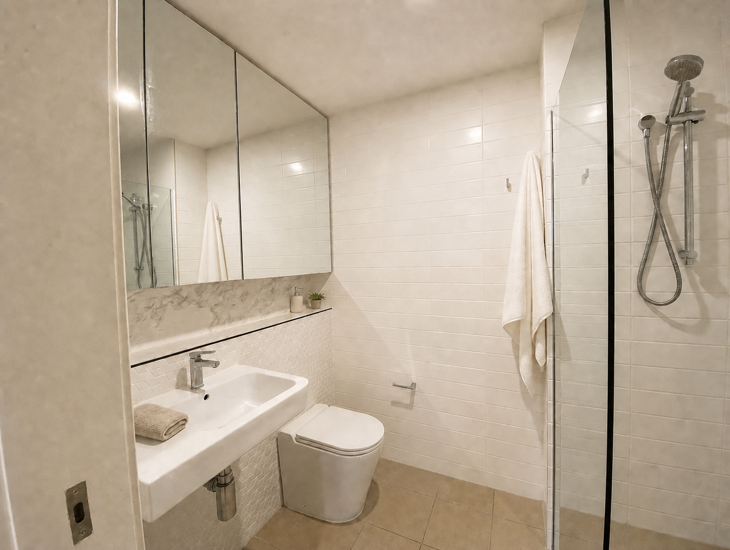 213/97 Dalmeny Avenue bathroom